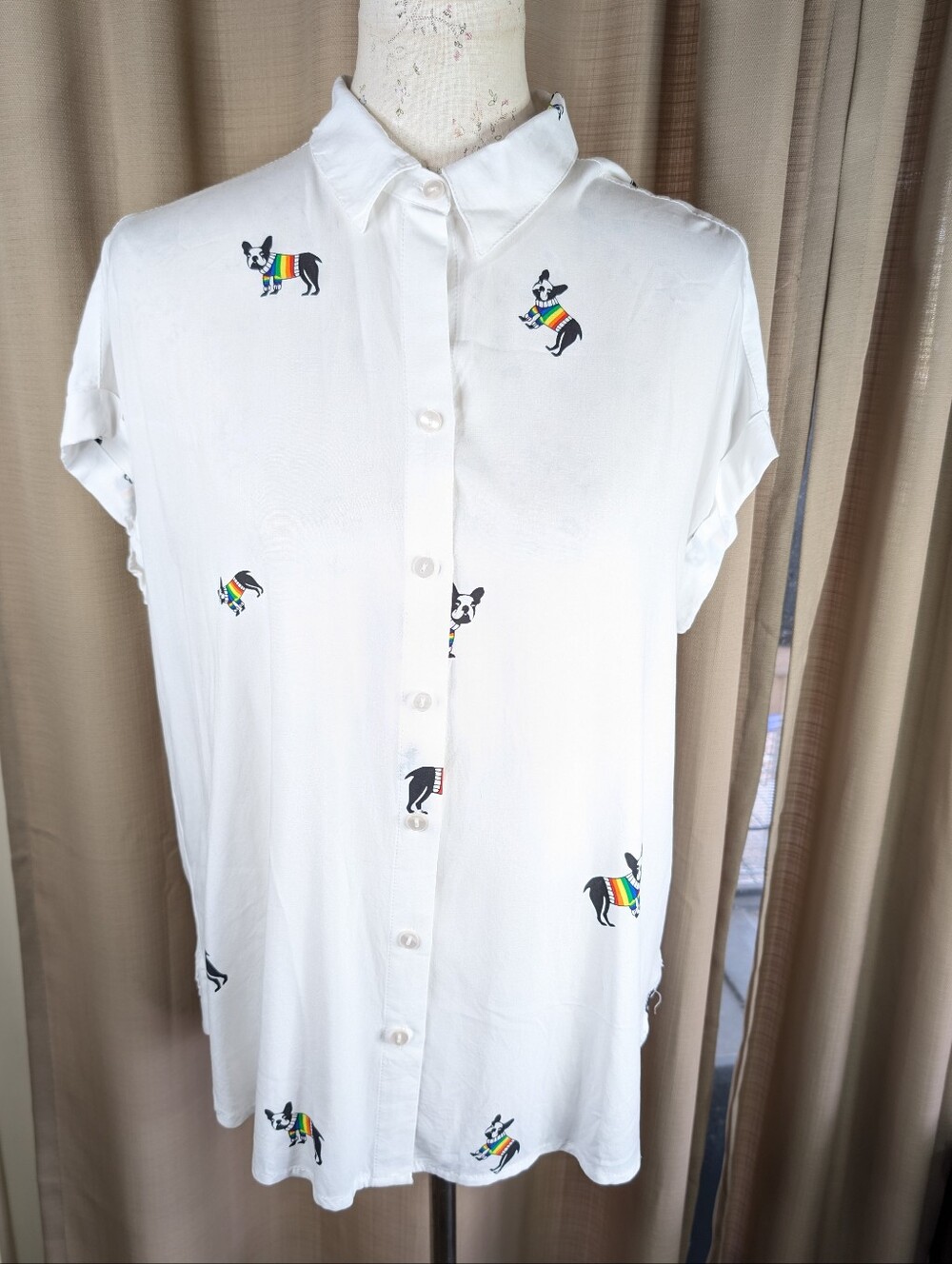Jane + Delancey Rainbow French Bulldog Print Button Up Blouse Size Large